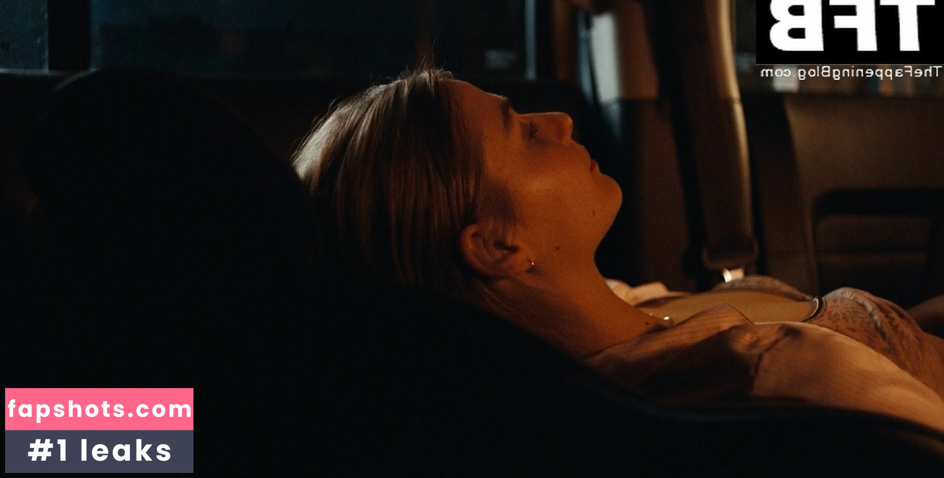 Stefanie Scott gallery photo #3