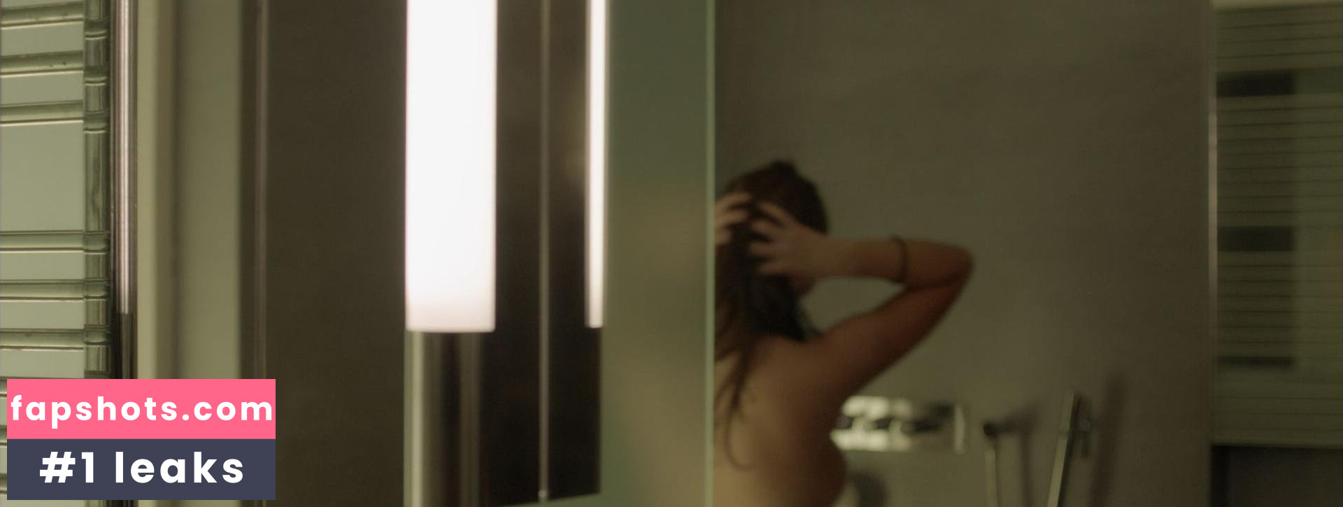 Stefanie Scott gallery photo #27