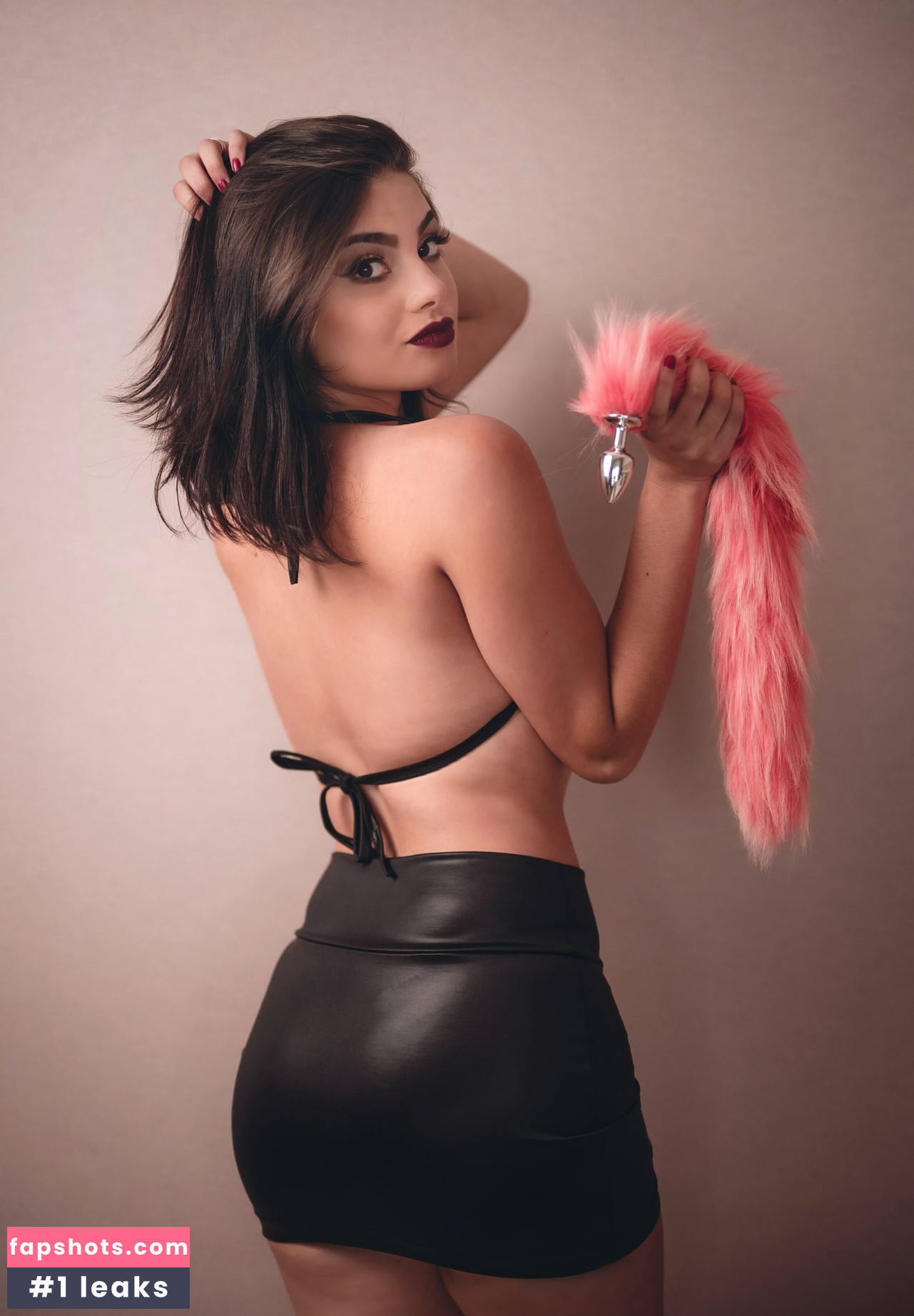 Stefany Fernandes gallery photo #41