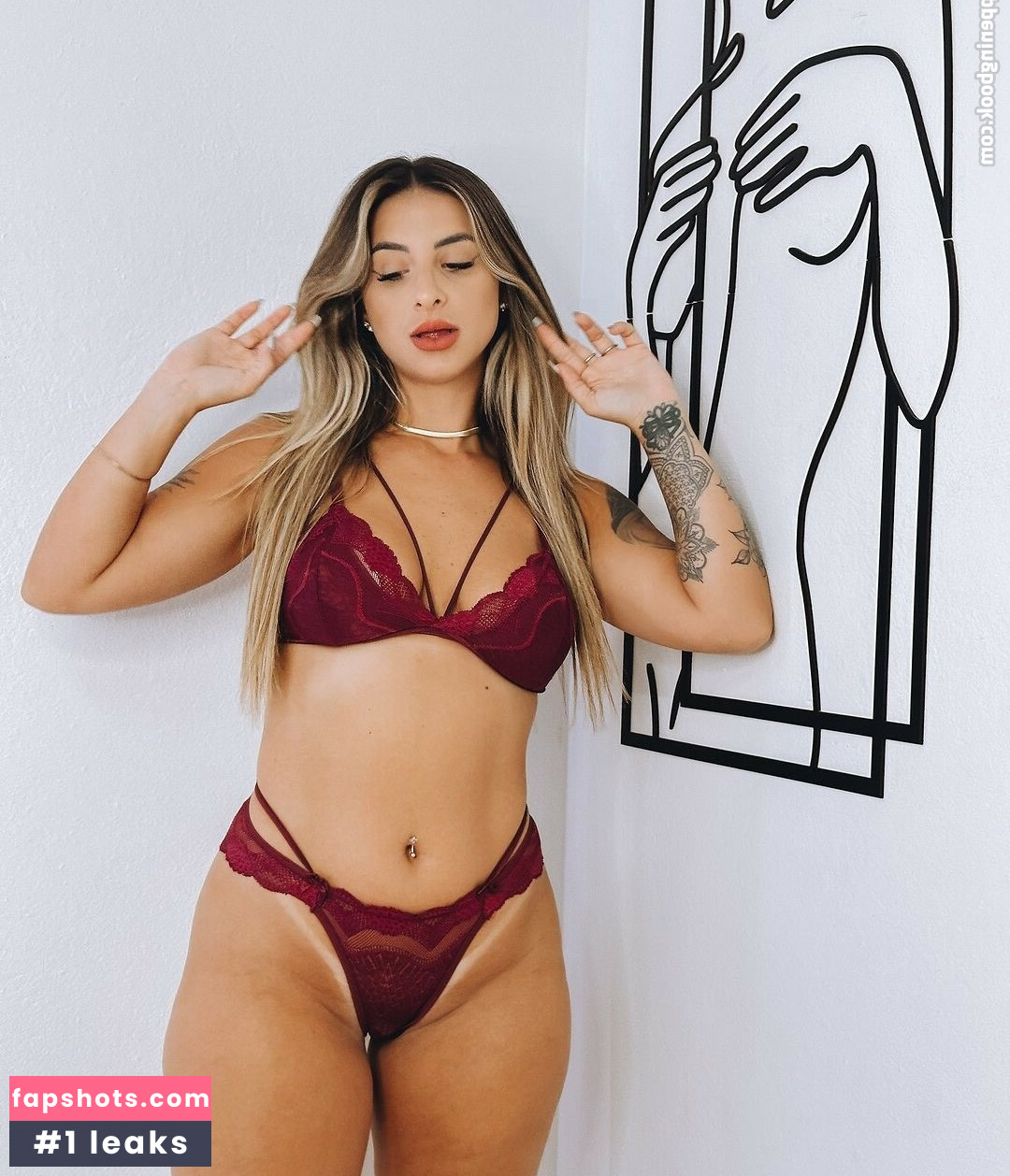 Stefany Goebel gallery photo #7