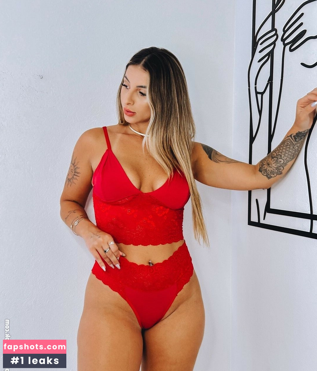 Stefany Goebel gallery photo #8