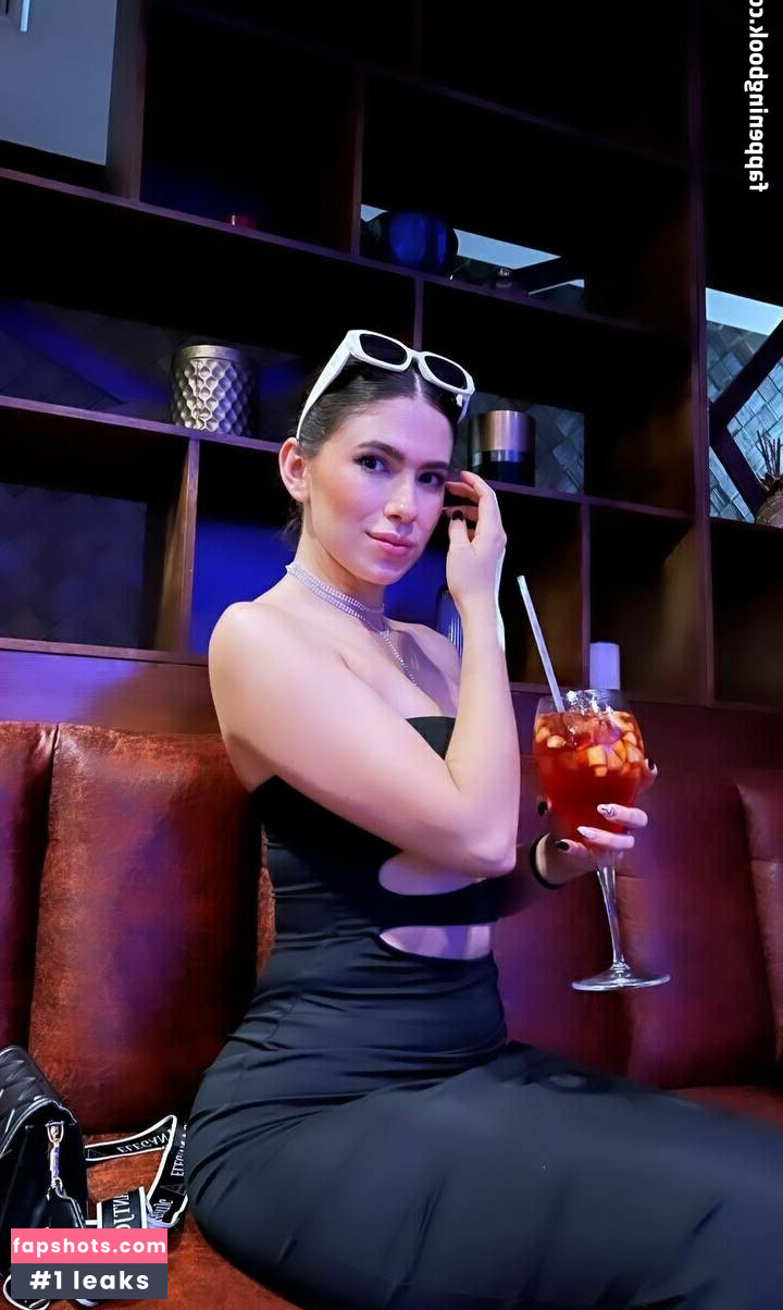 stefanycamacho gallery photo #2