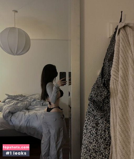 Stefanye Matsuda nude babe gallery