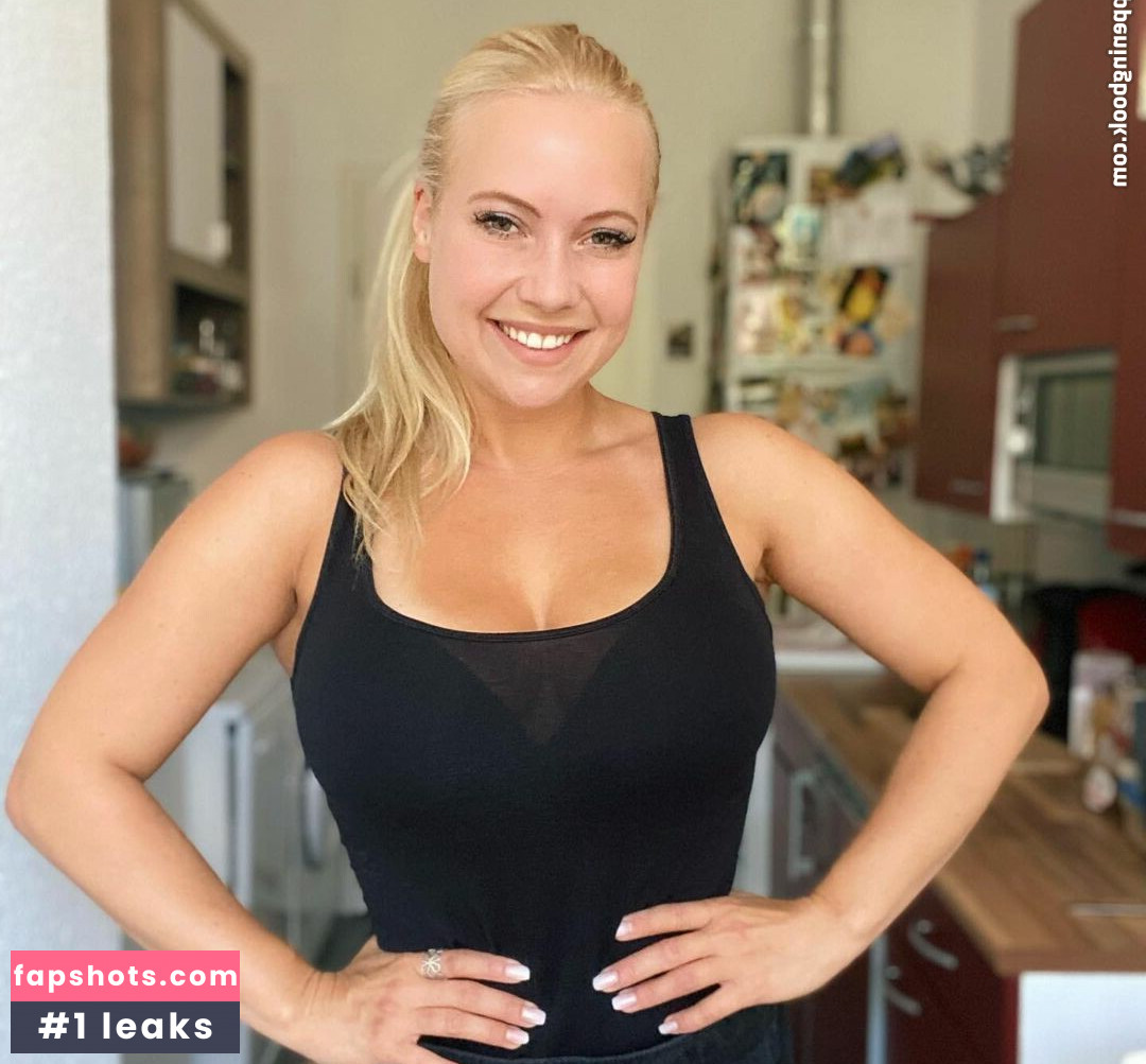 Steffi Landerer gallery photo #120