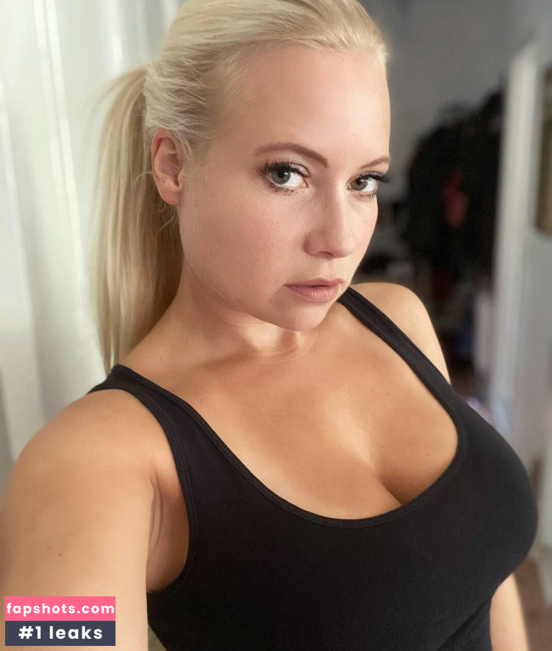 Steffi Landerer gallery photo #122