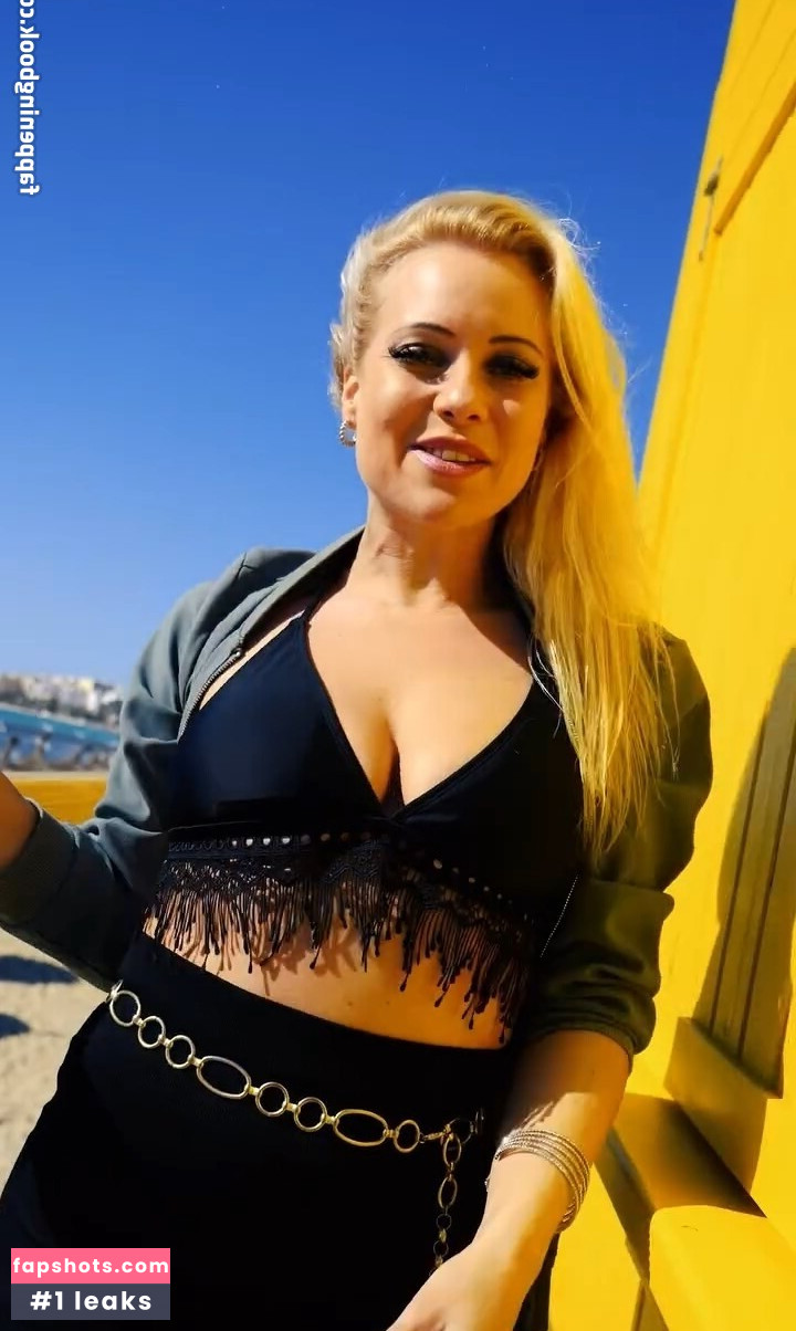 Steffi Landerer gallery photo #16