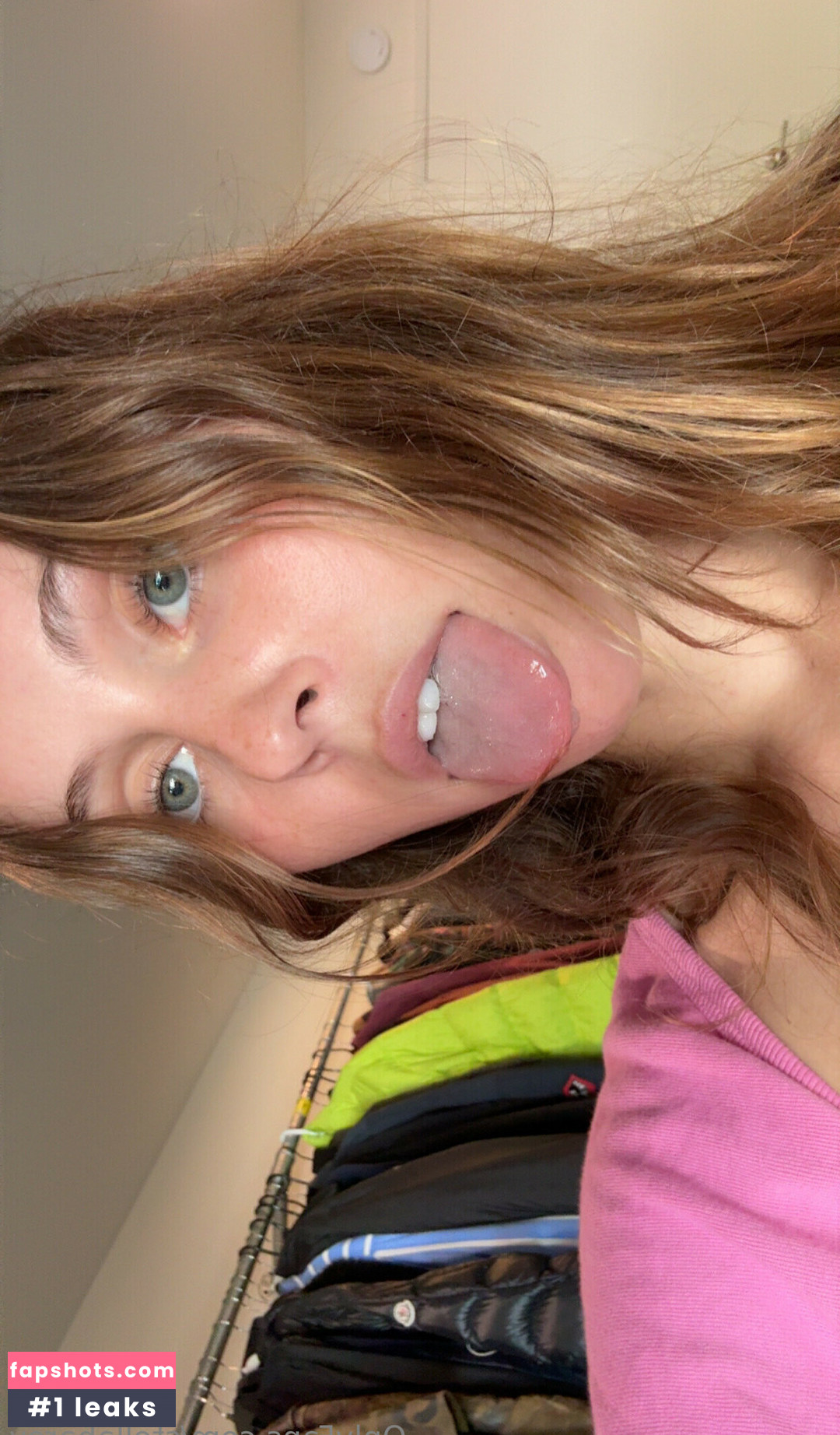 Stella Barey gallery photo #3