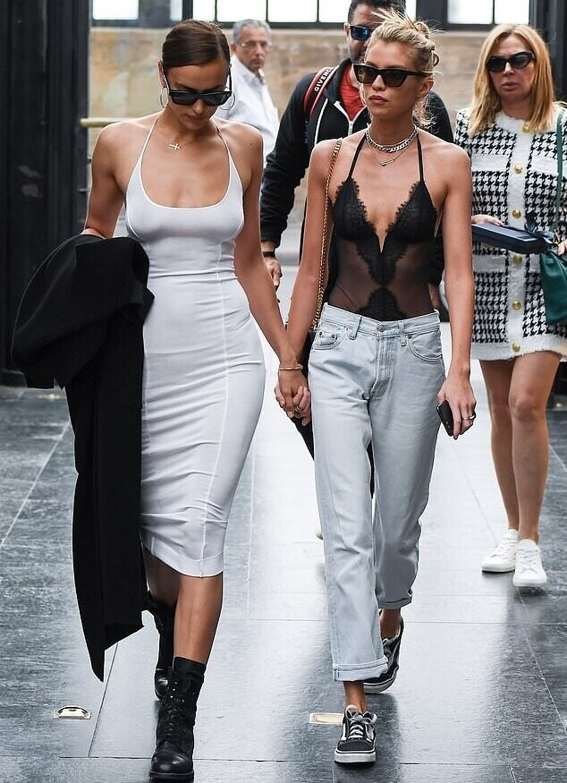 stella-maxwell gallery photo #189