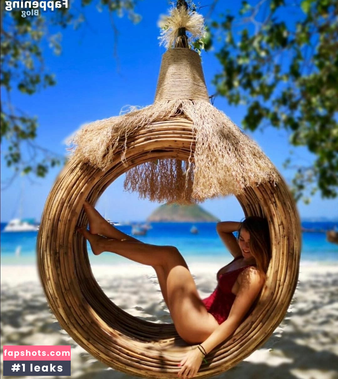 Stella Stegmann gallery photo #22