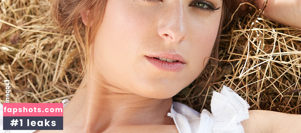 Stella Stegmann gallery photo #70