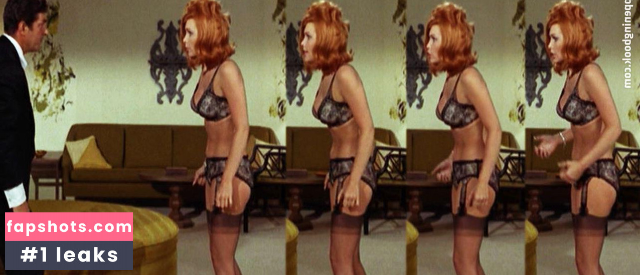 Stella Stevens gallery photo #4