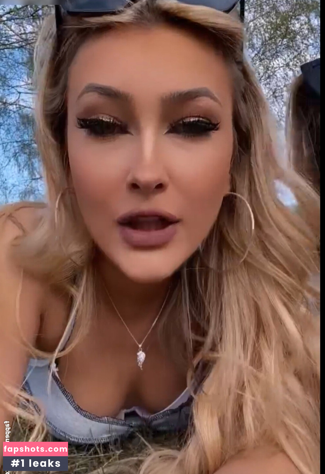 Stellablond13 gallery photo #4