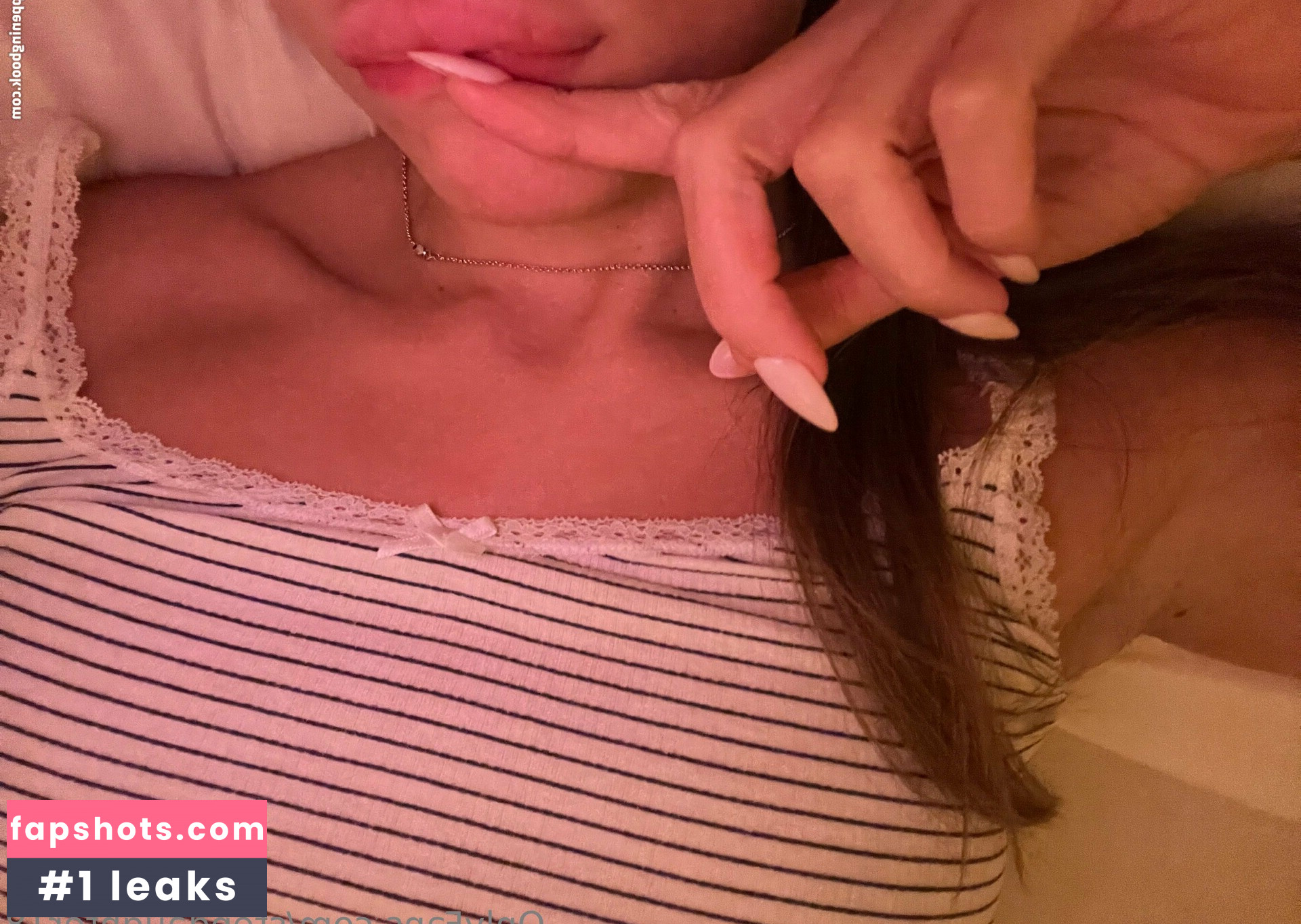 stepdaughter18 Nude Leaks OnlyFans Photos #6 - LeakJerk