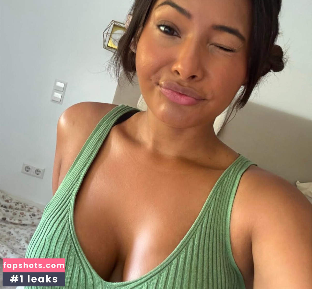 Steph Karl gallery photo #6