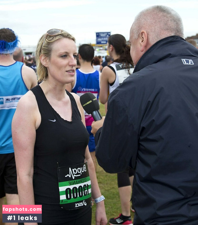 Steph McGovern gallery photo #18