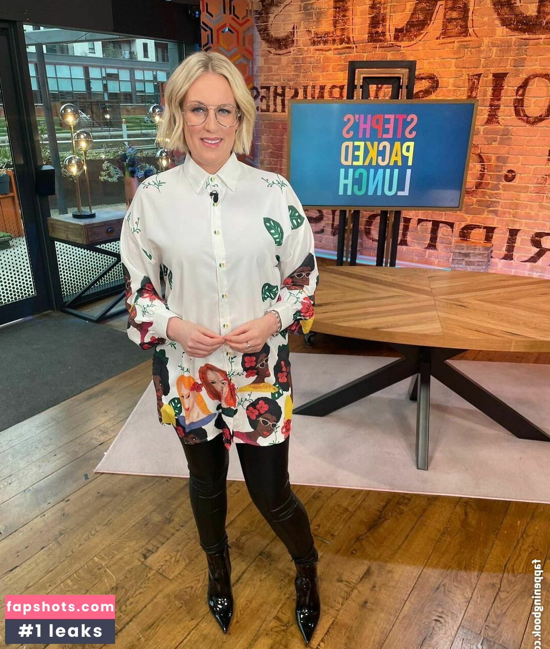 Steph McGovern gallery photo #10