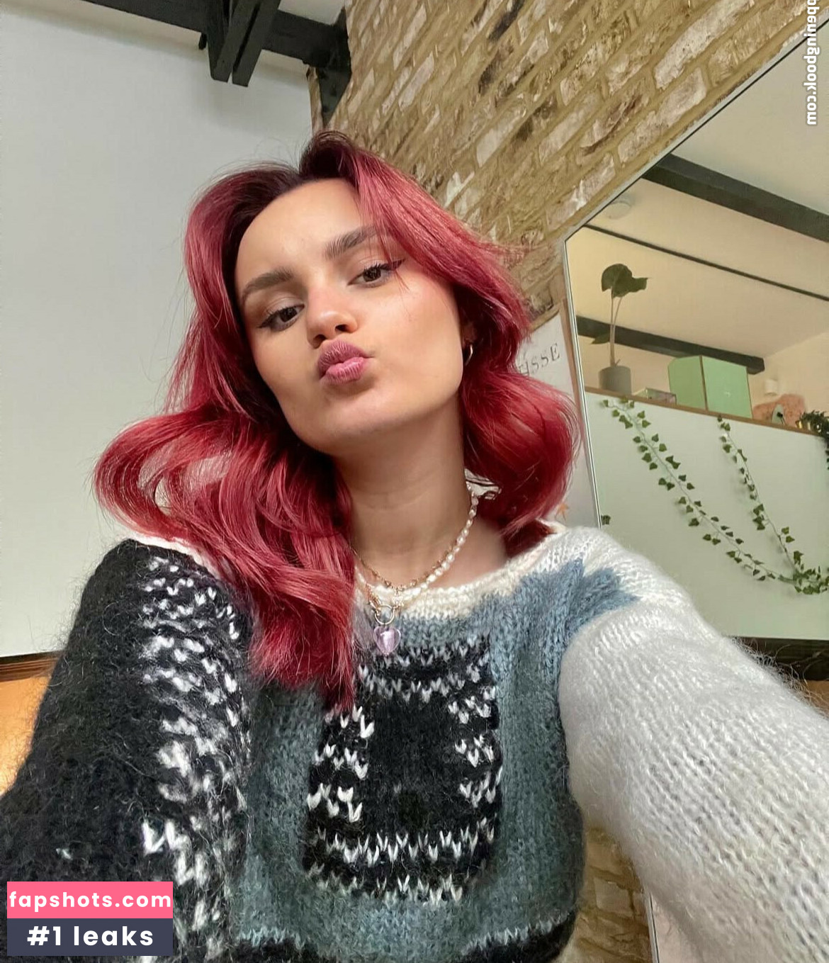 Steph0sims gallery photo #9