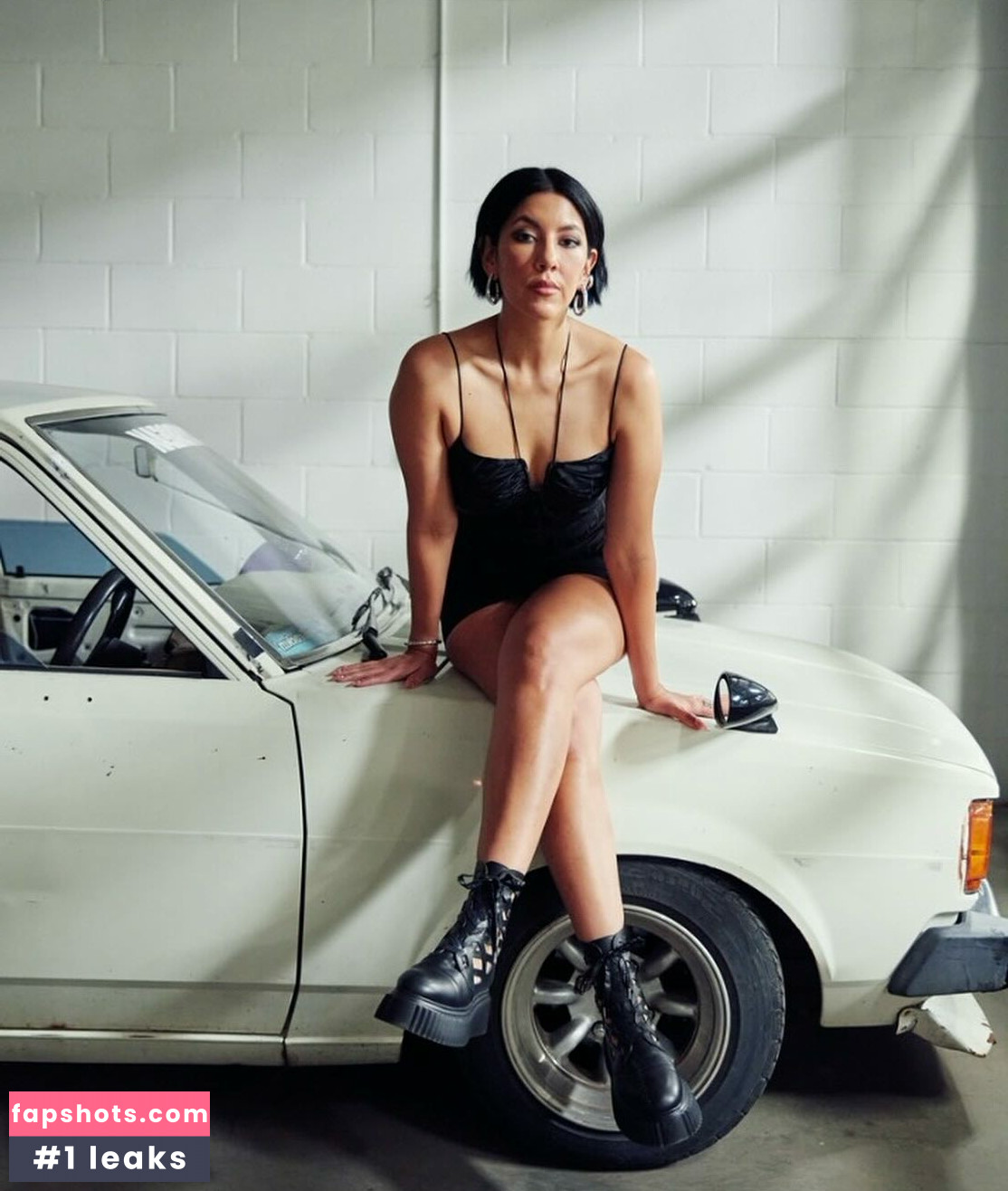 Stephanie Beatriz gallery photo #15