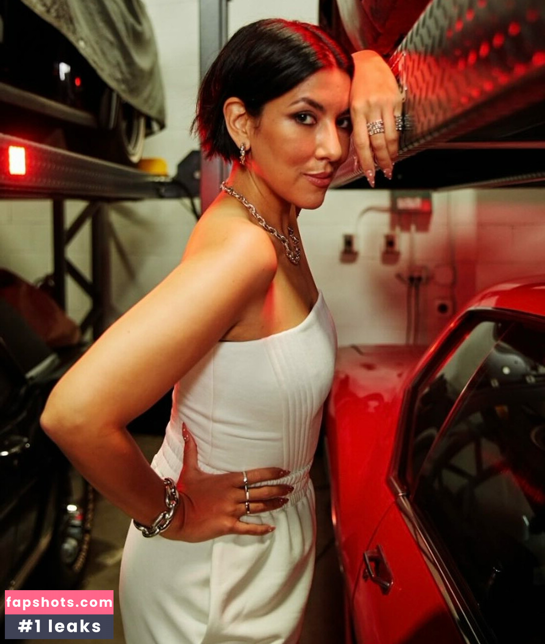 Stephanie Beatriz gallery photo #17