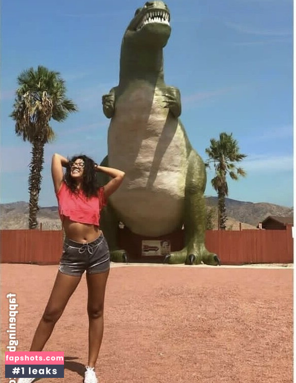 Stephanie Beatriz gallery photo #59