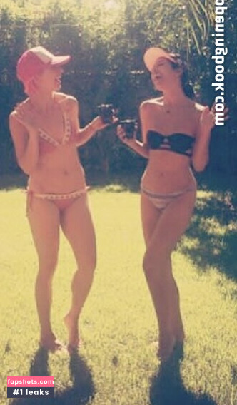 Stephanie Beatriz gallery photo #67