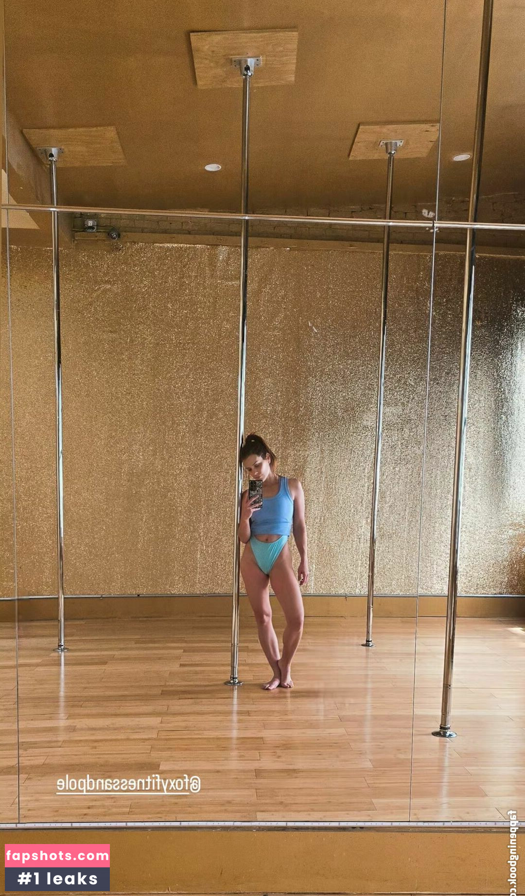 Stephanie Bendixsen gallery photo #9