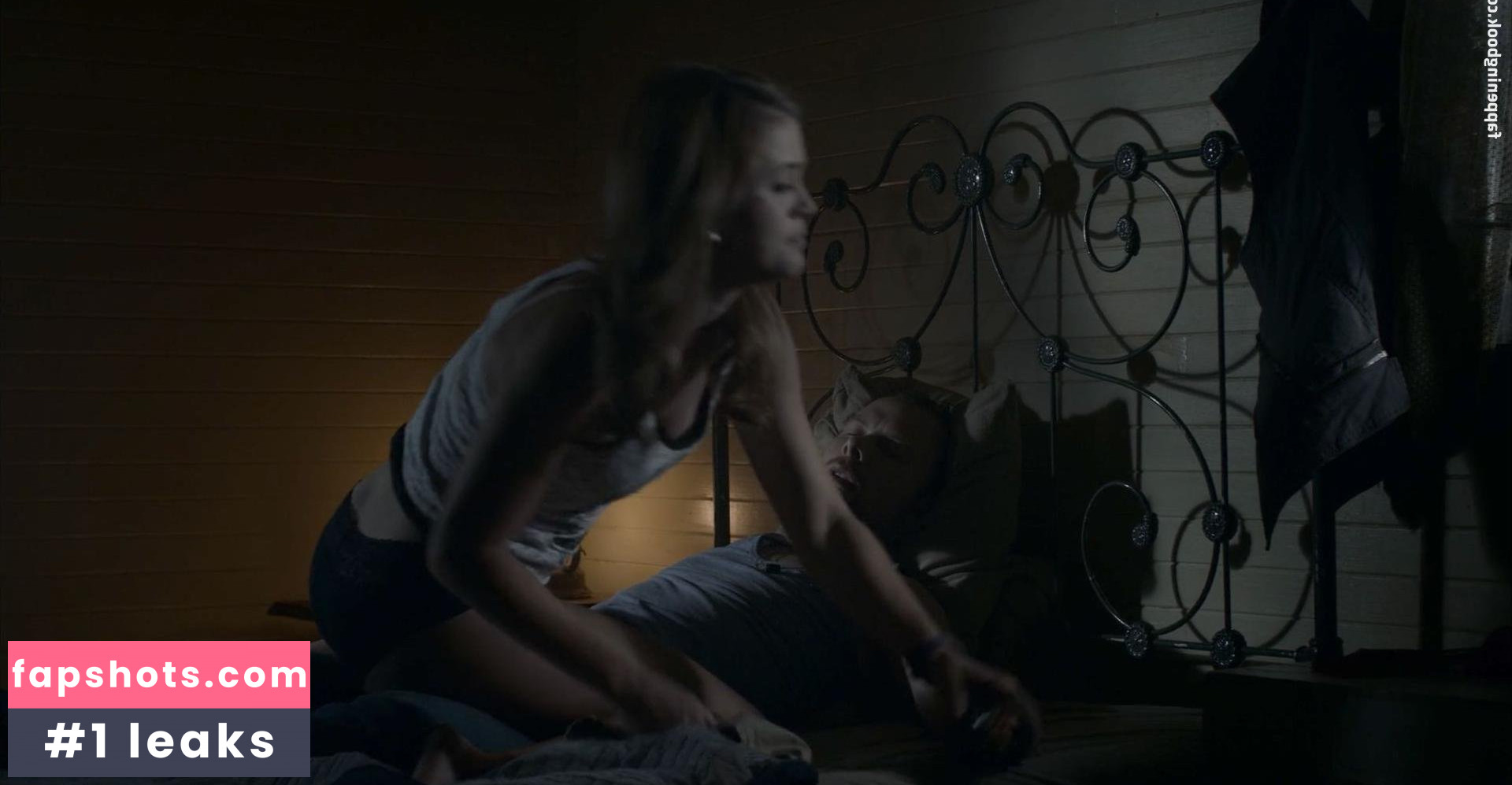 Stephanie Bennett gallery photo #13