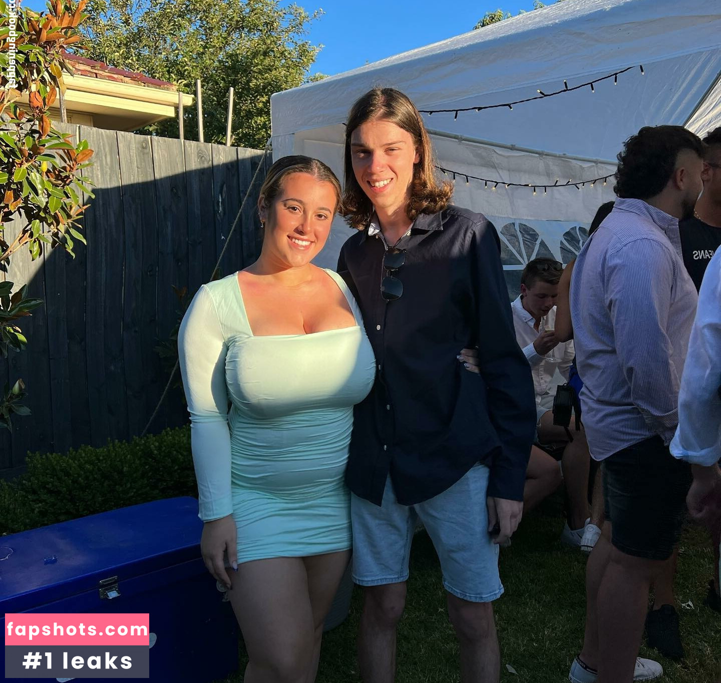 Stephanie C gallery photo #16