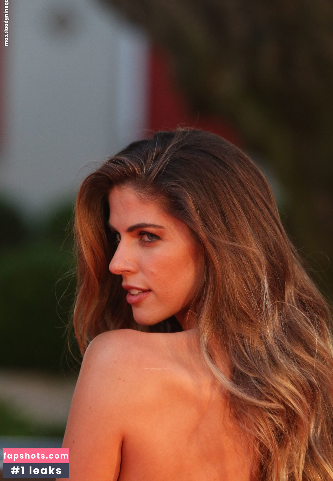 Stephanie Cayo gallery photo #101