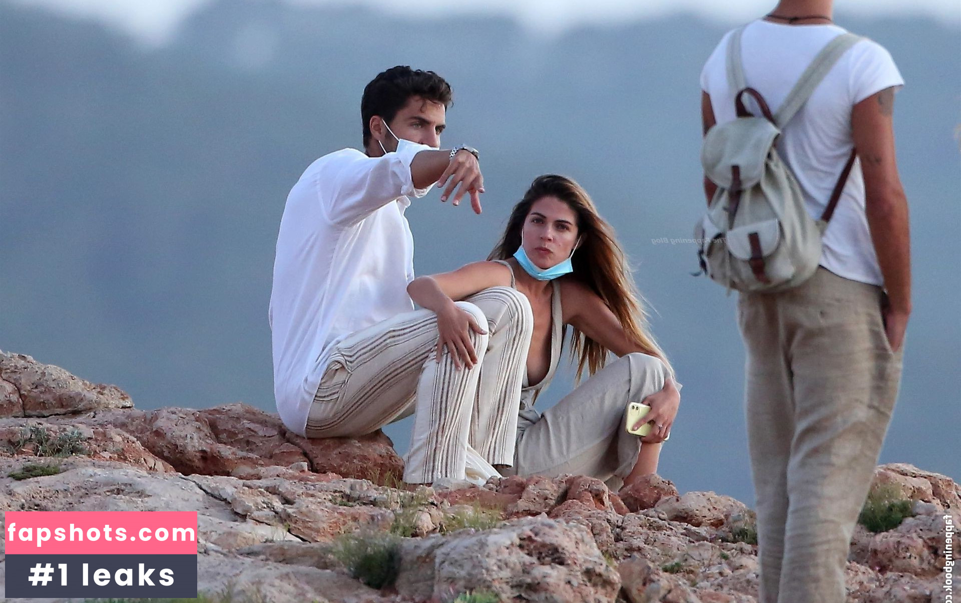 Stephanie Cayo gallery photo #84