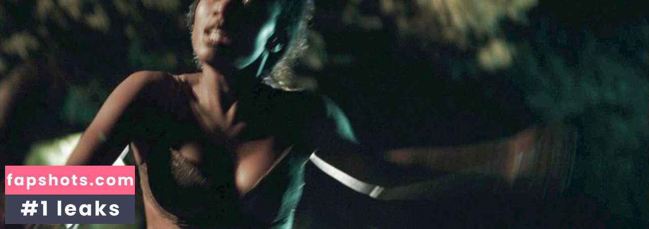 Stephanie Charles nude babe gallery