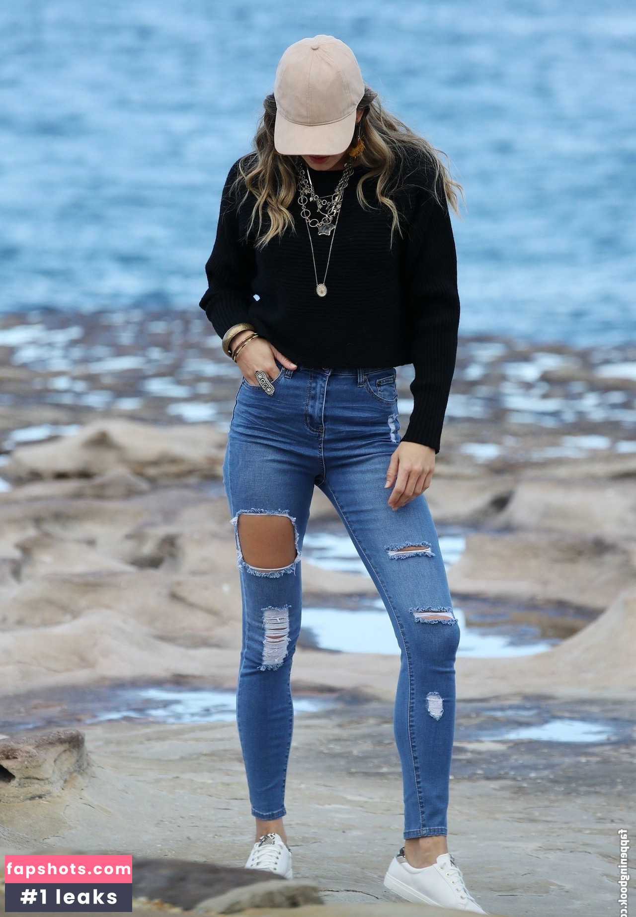 Stephanie Claire Smith gallery photo #16