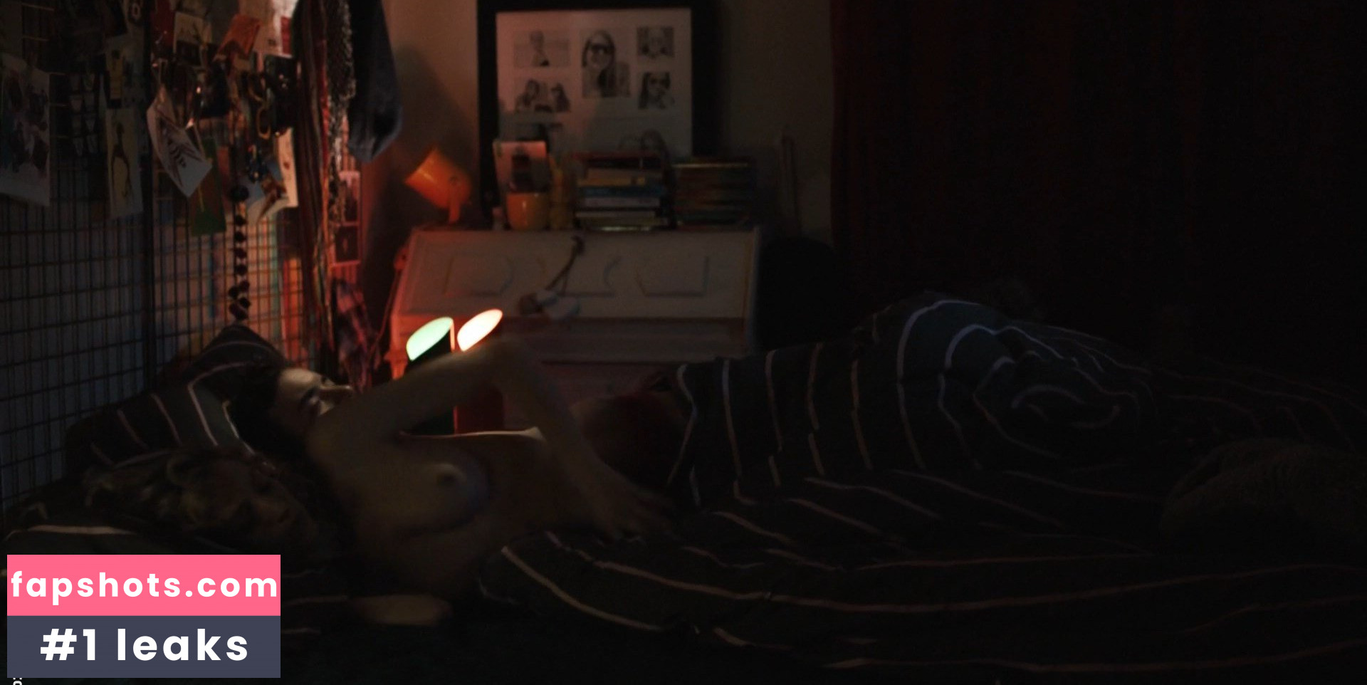 Stéphanie Crayencour gallery photo #36