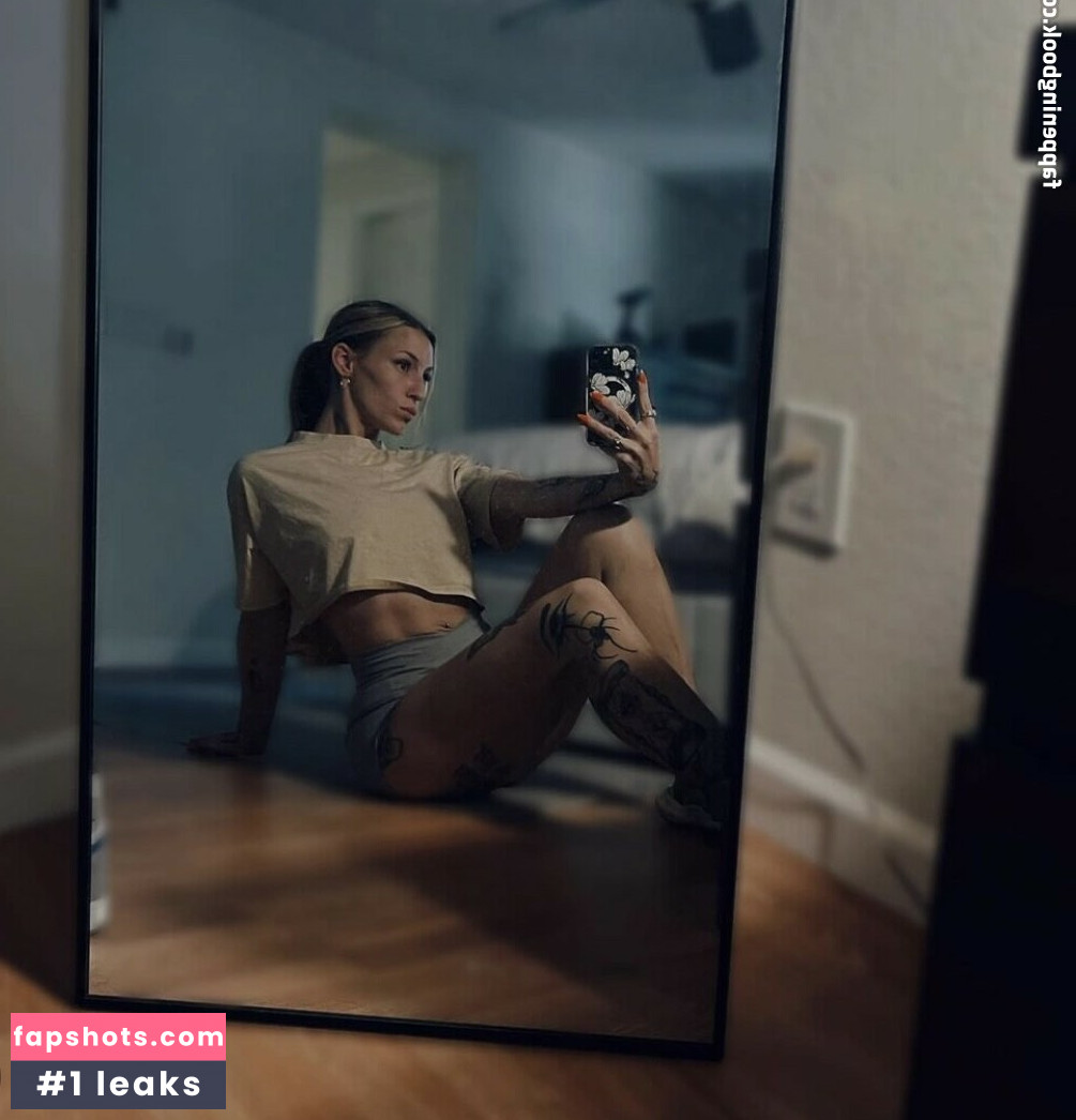 Stephanie Delman gallery photo #16