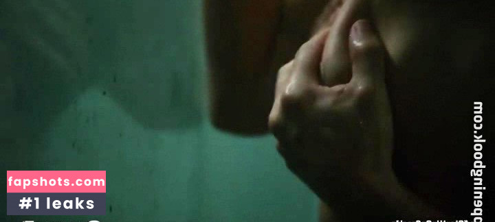 Stephanie Drapeau gallery photo #12