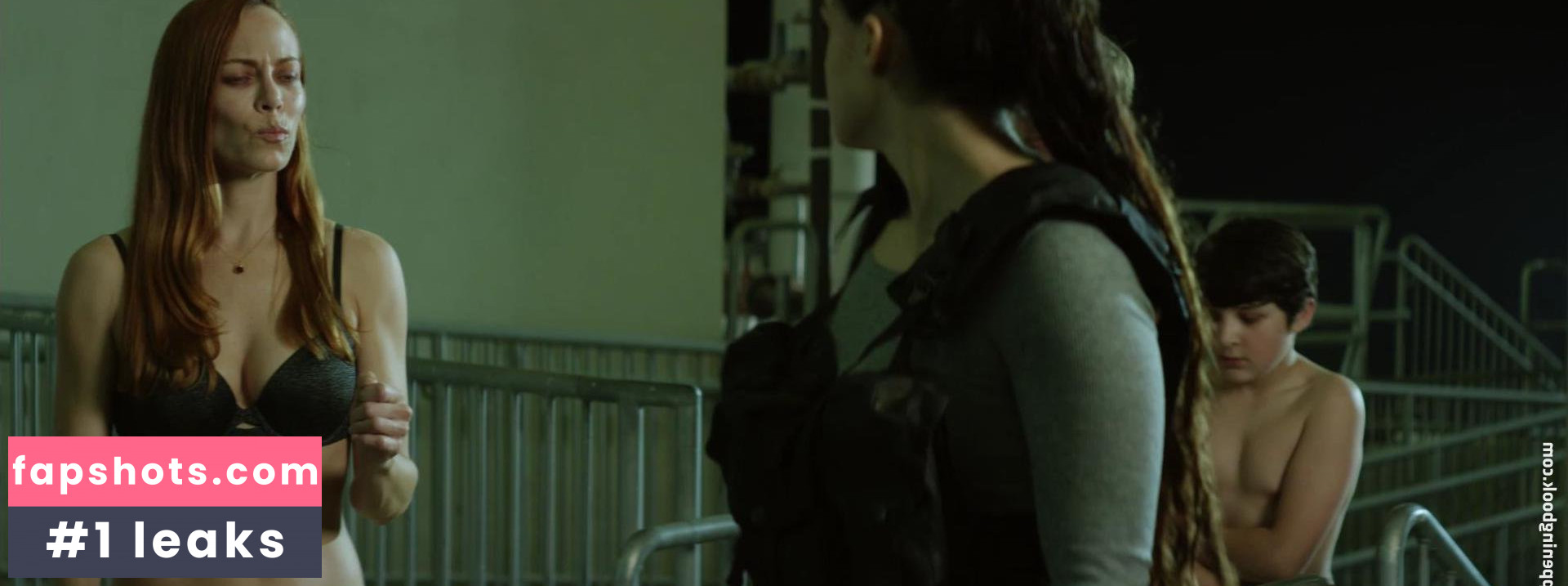 Stephanie Drapeau gallery photo #19