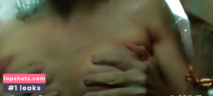 Stephanie Drapeau gallery photo #9