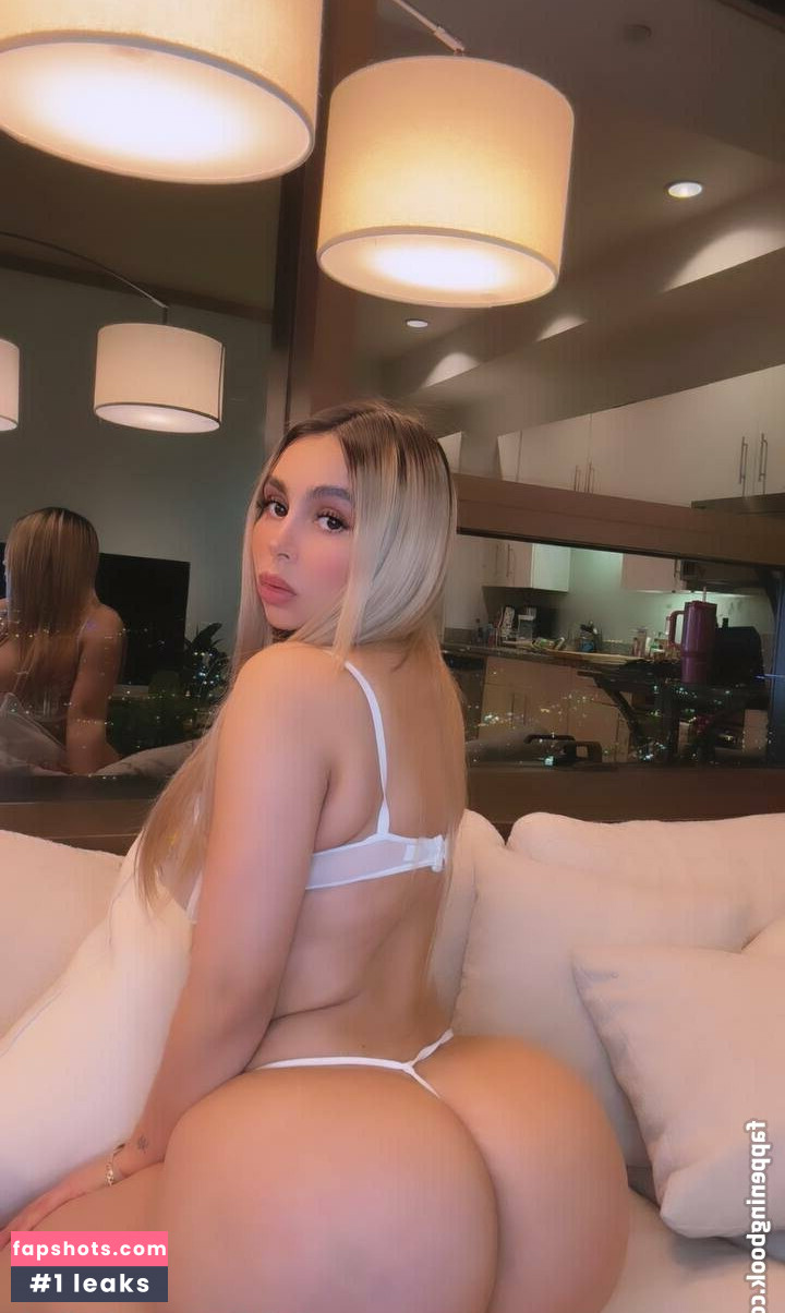 Stephanie Guizar gallery photo #22