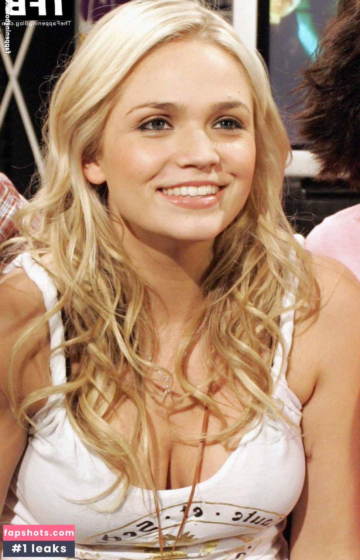 Stephanie McIntosh Nude Leaks OnlyFans Photos #20 - LeakJerk