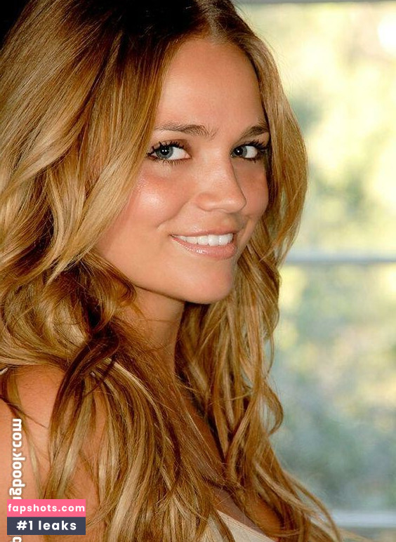 Stephanie McIntosh Nude Leaks OnlyFans Photos #3 - LeakJerk