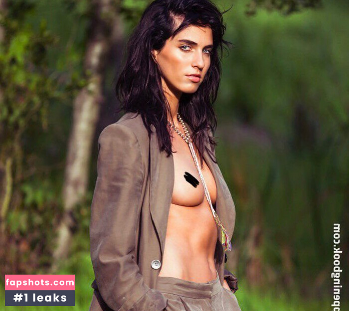 Stephanie Moore gallery photo #27