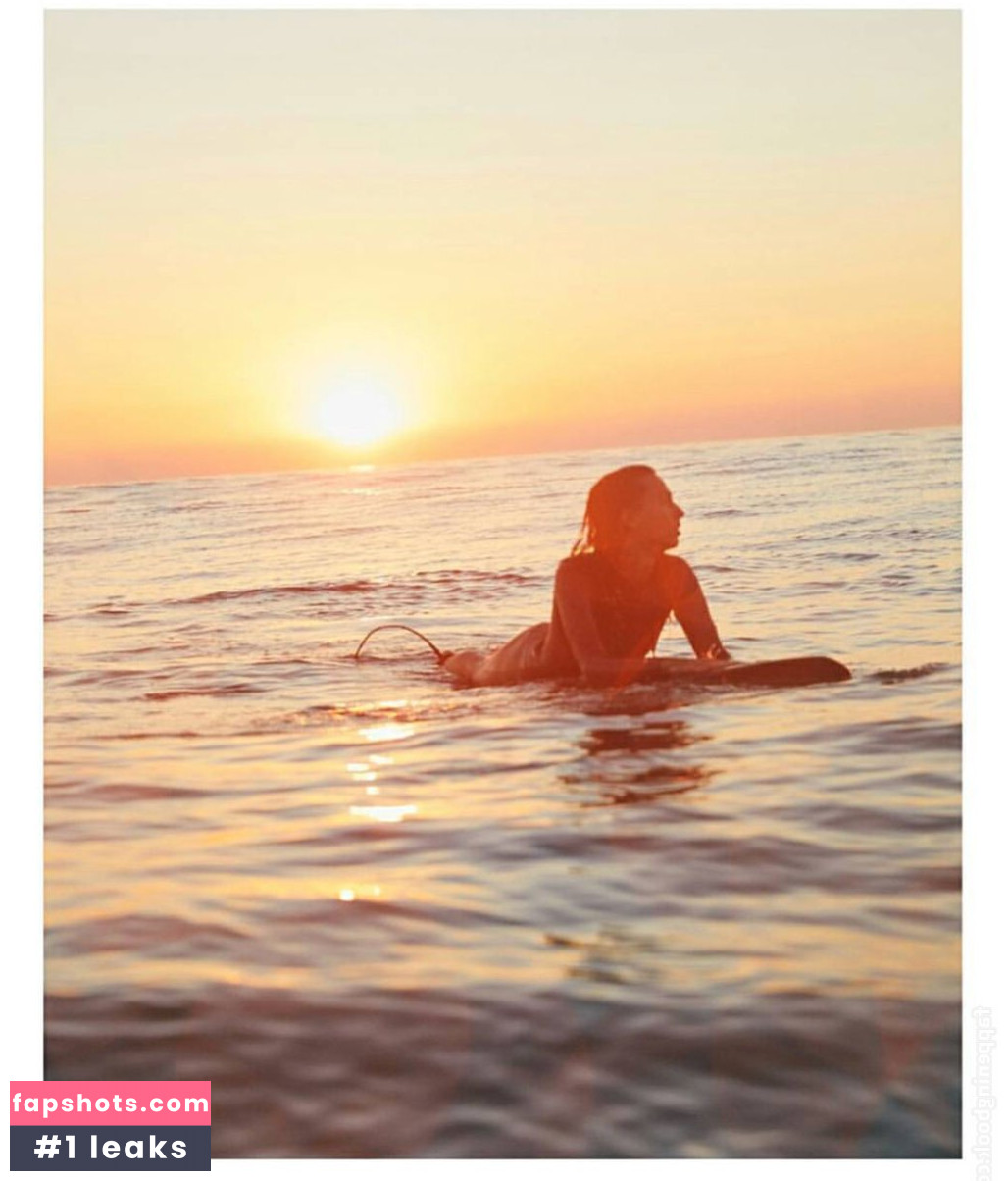 Stephanie Moore gallery photo #40