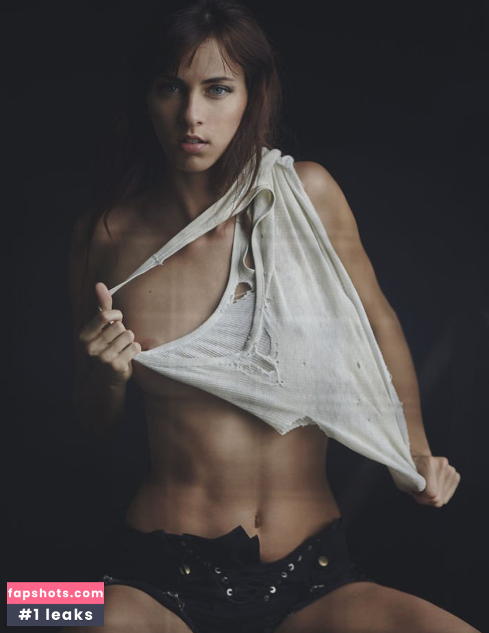 Stephanie Moore gallery photo #73