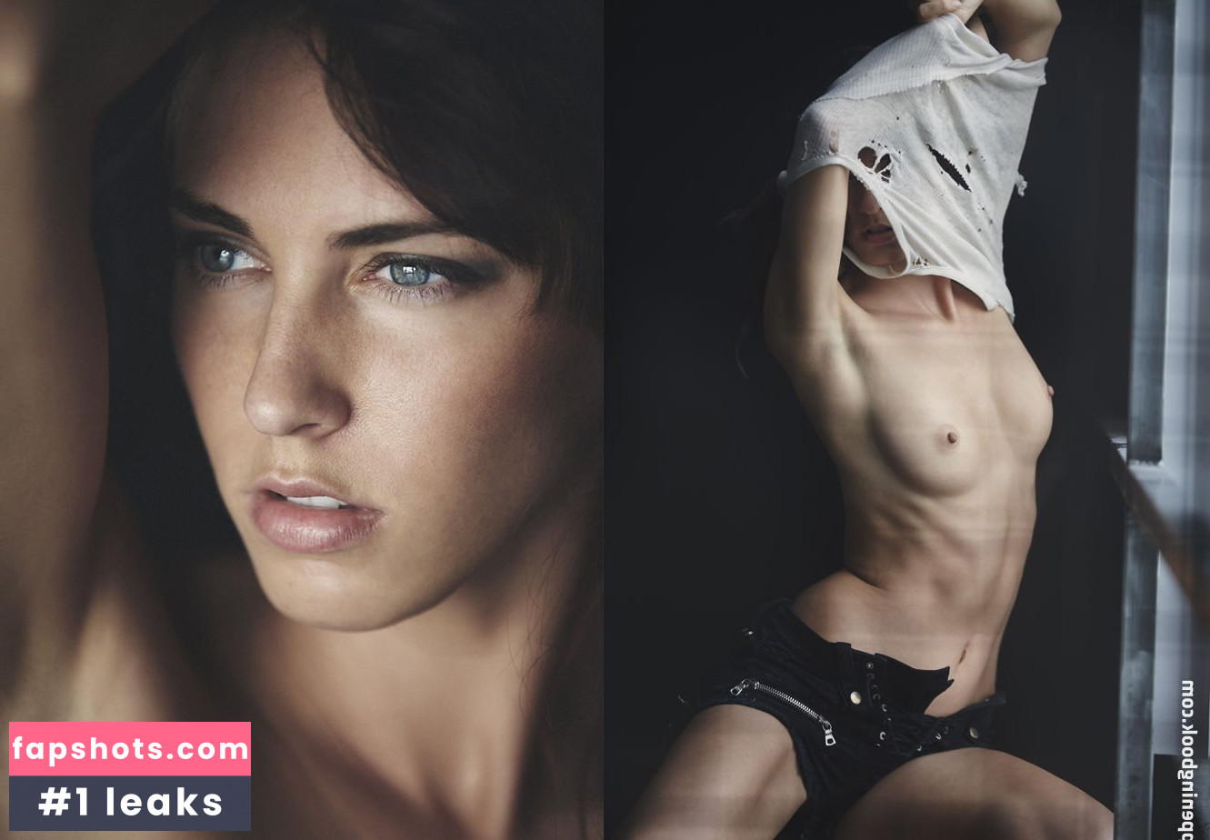 Stephanie Moore gallery photo #75