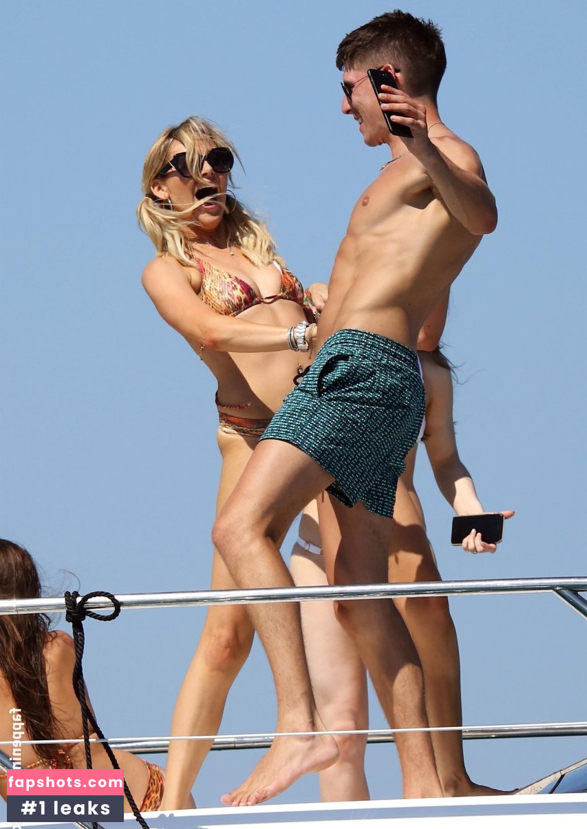 Stephanie Pratt gallery photo #78