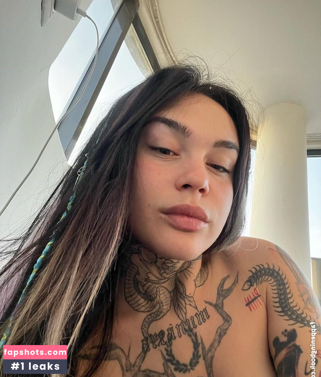 Stephanie Raszolkov gallery photo #51