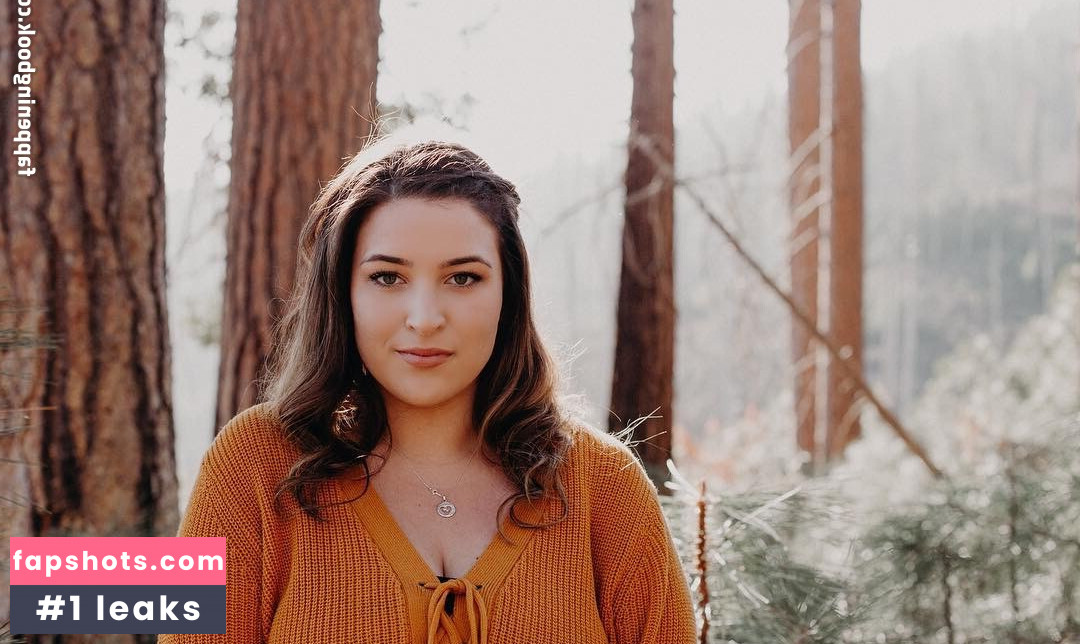 Stephanie Sangster gallery photo #18