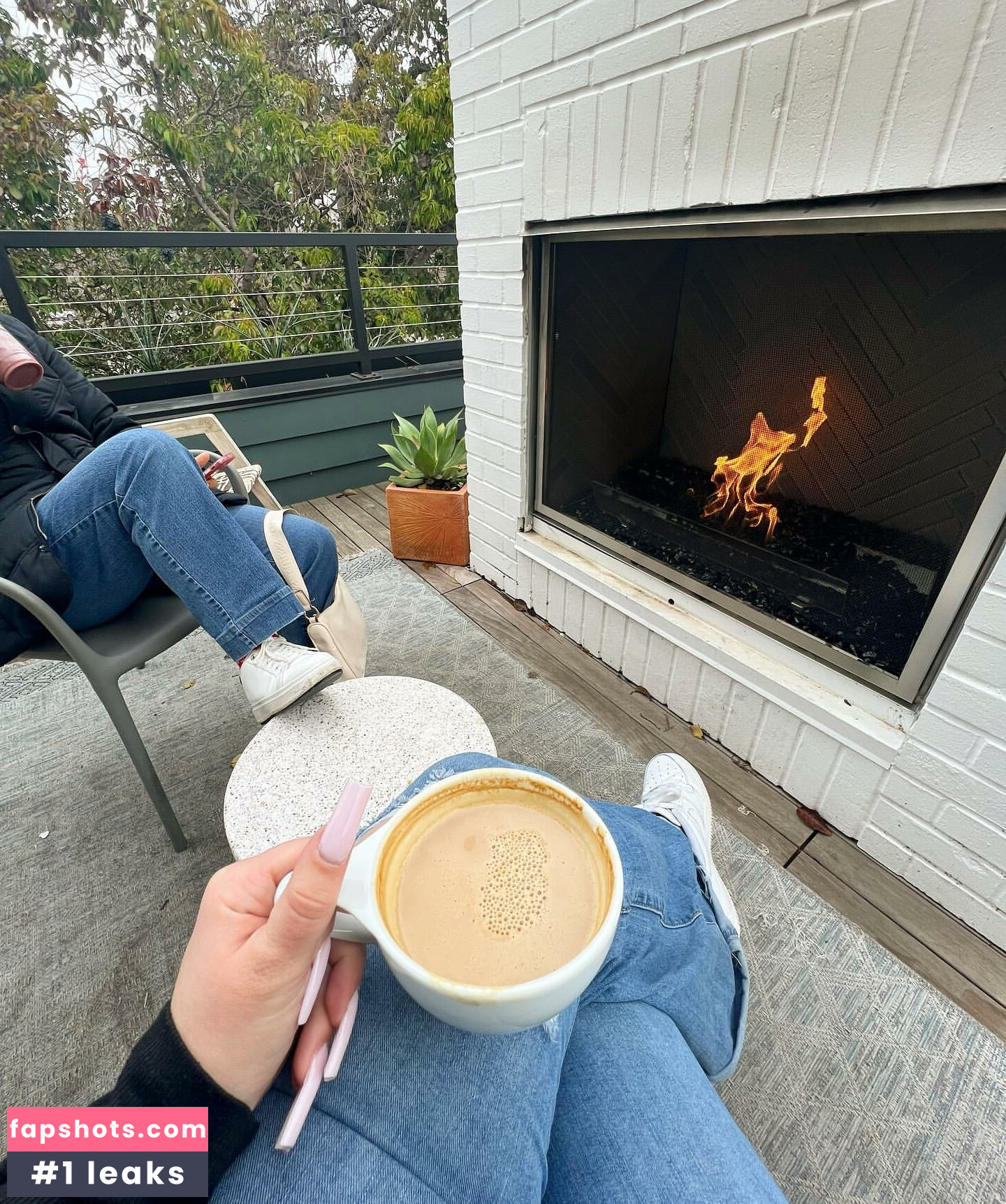 Stephanie Sangster nude babe gallery