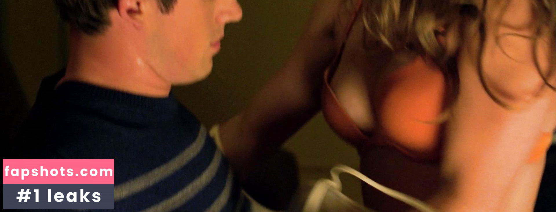 Stephanie Simbari gallery photo #5