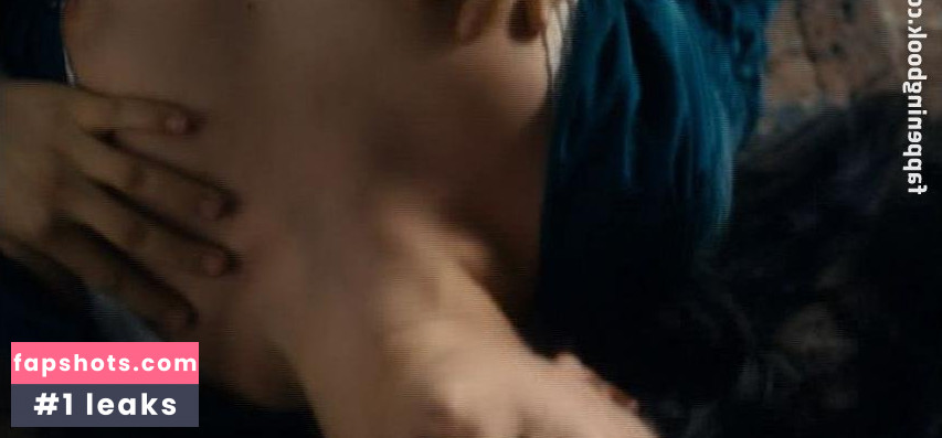 Stéphanie Sokolinski gallery photo #11